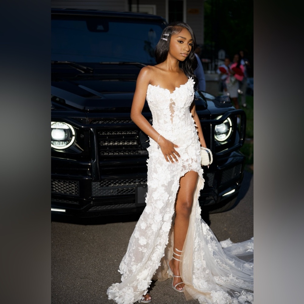 Maggie Sottero style: TANICA-GOWN ROMANTIC FLORAL FIT AND FLARE